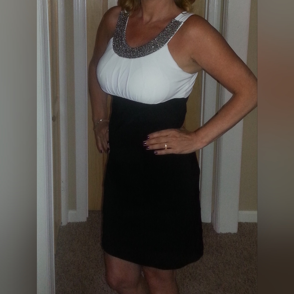 JCPENNEY Scarlett dress size 12 cream and black dress with dark pearl neck line